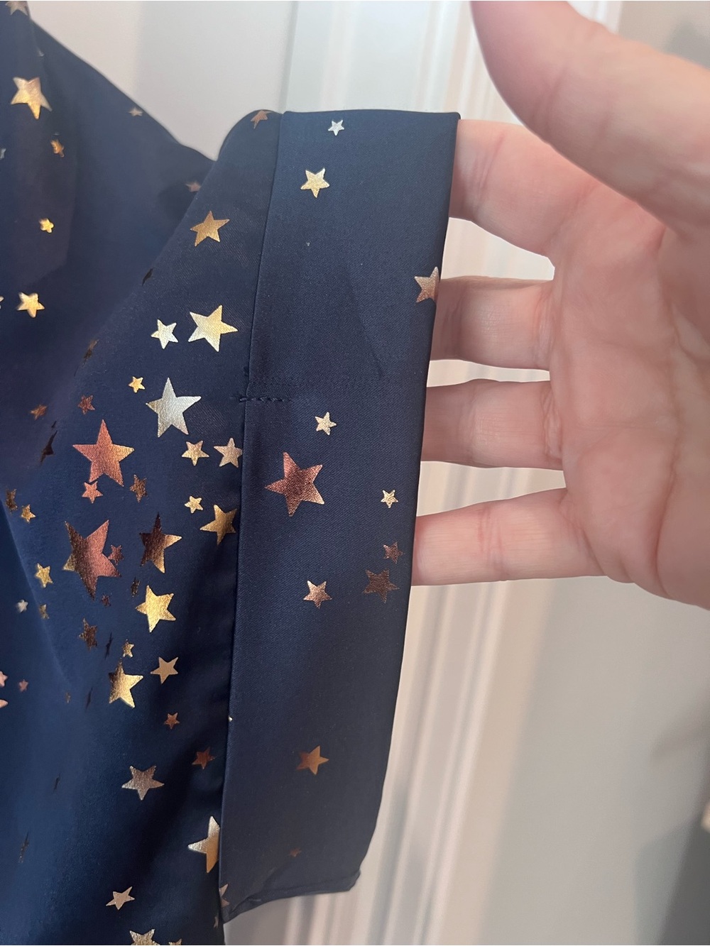 Entro Navy Top with Metallic Gold Star Print Size XL - Picture 4 of 16